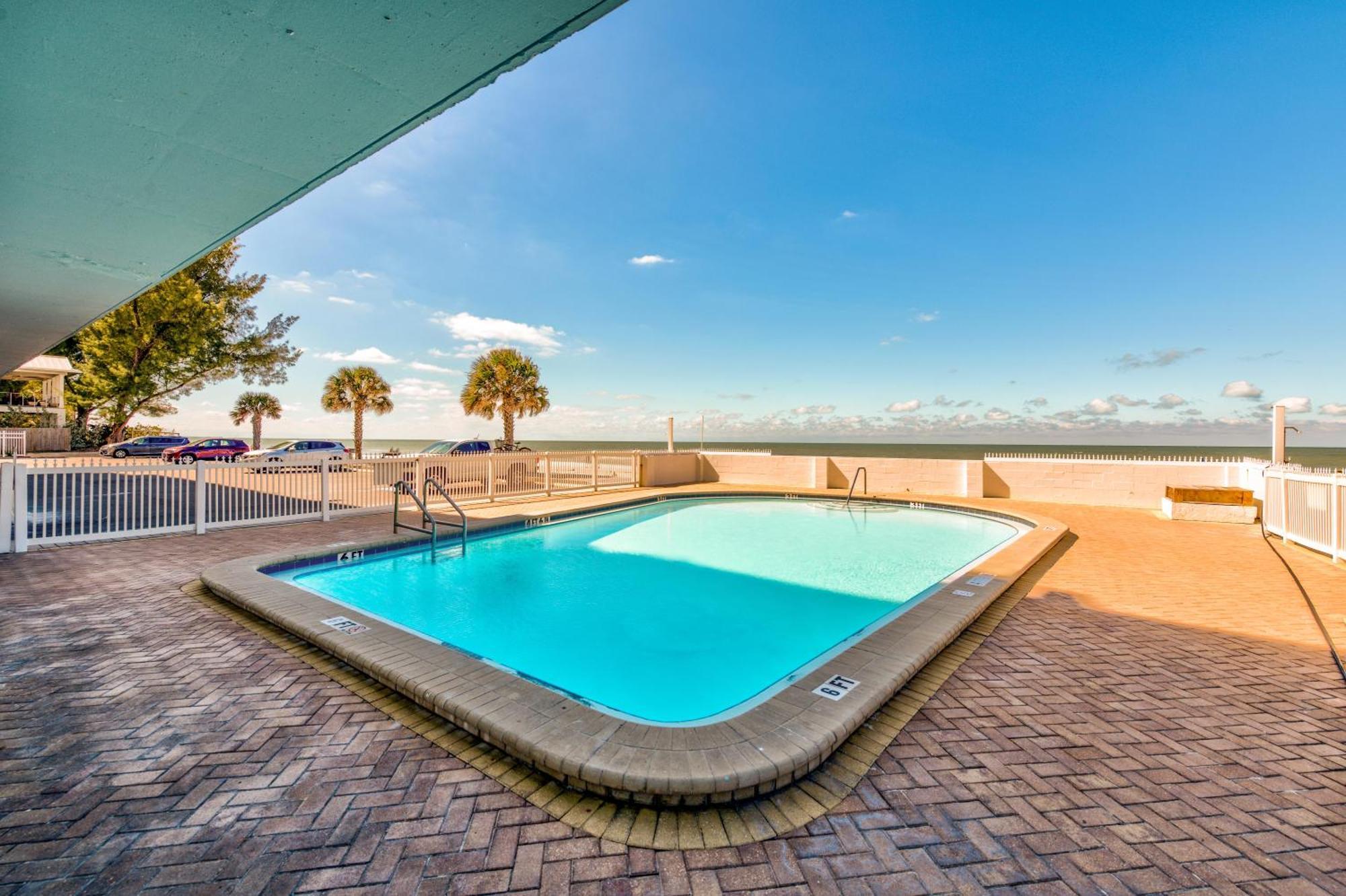 Sunset Chateau 409 St. Pete Beach Kültér fotó